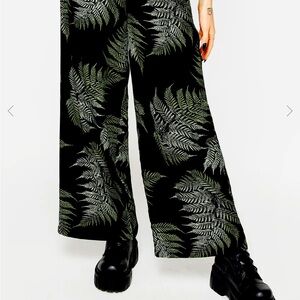 Disturbia Fern Pants